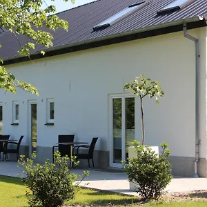Bed & Breakfast 272